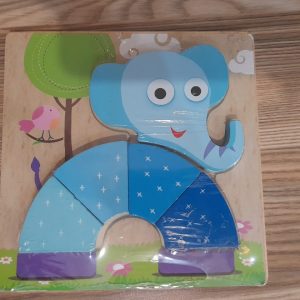 Mini wooden puzzle